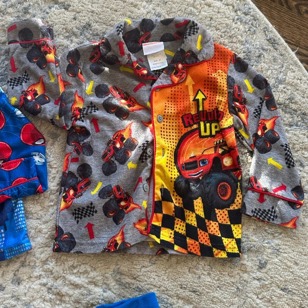 Boys Pajama Bundle Superhero Spiderman Transformers Blaze Machines Size 4T - Picture 3 of 5